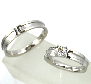 14金ホワイトゴールド結婚指輪のダイヤをタイタックに入れてあるダイヤに取り替え